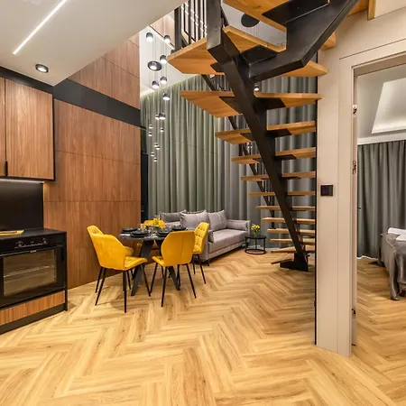 Apartamento Brzozowa 4 Sauna, Jacuzzi, Basen, Taras, Blisko Plazy Stegna (Pomerania)